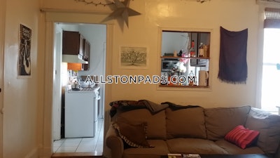 Allston Deal Alert!!! This great 4 bed 1 bat apartment is a most see.  Boston - $3,700