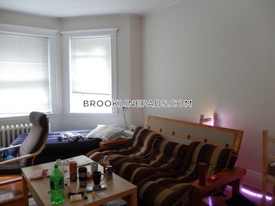 Brookline 3 Beds 2 Baths  Boston University - $5,200