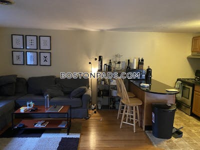 South Boston Great 2 Bed 1 bath available NOW on Dorchester St in South Boston!!  Boston - $2,850 No Fee