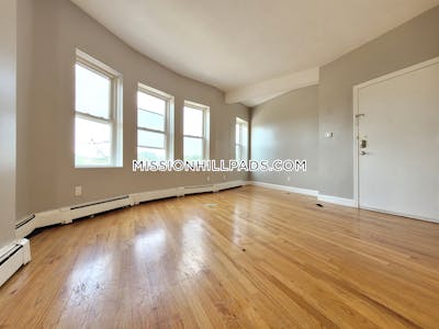 Roxbury Apartment for rent 3 Bedrooms 1 Bath Boston - $2,750