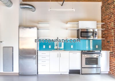 Seaport/waterfront Modern 1 bed 1 bath available NOW on Congress St in Seaport! Boston - $3,099