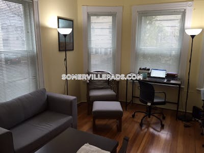 Somerville Apartment for rent 1 Bedroom 1 Bath  Tufts - $2,550