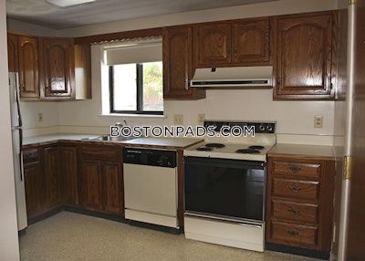 Waltham 2 Beds 1 Bath - $2,800 No Fee